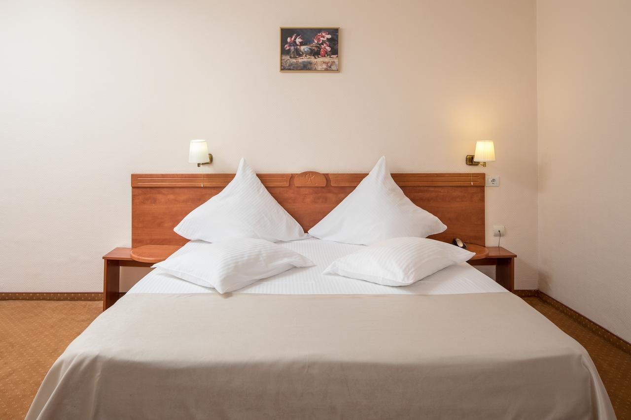 Отель Hotel Rozmarin Предял-5