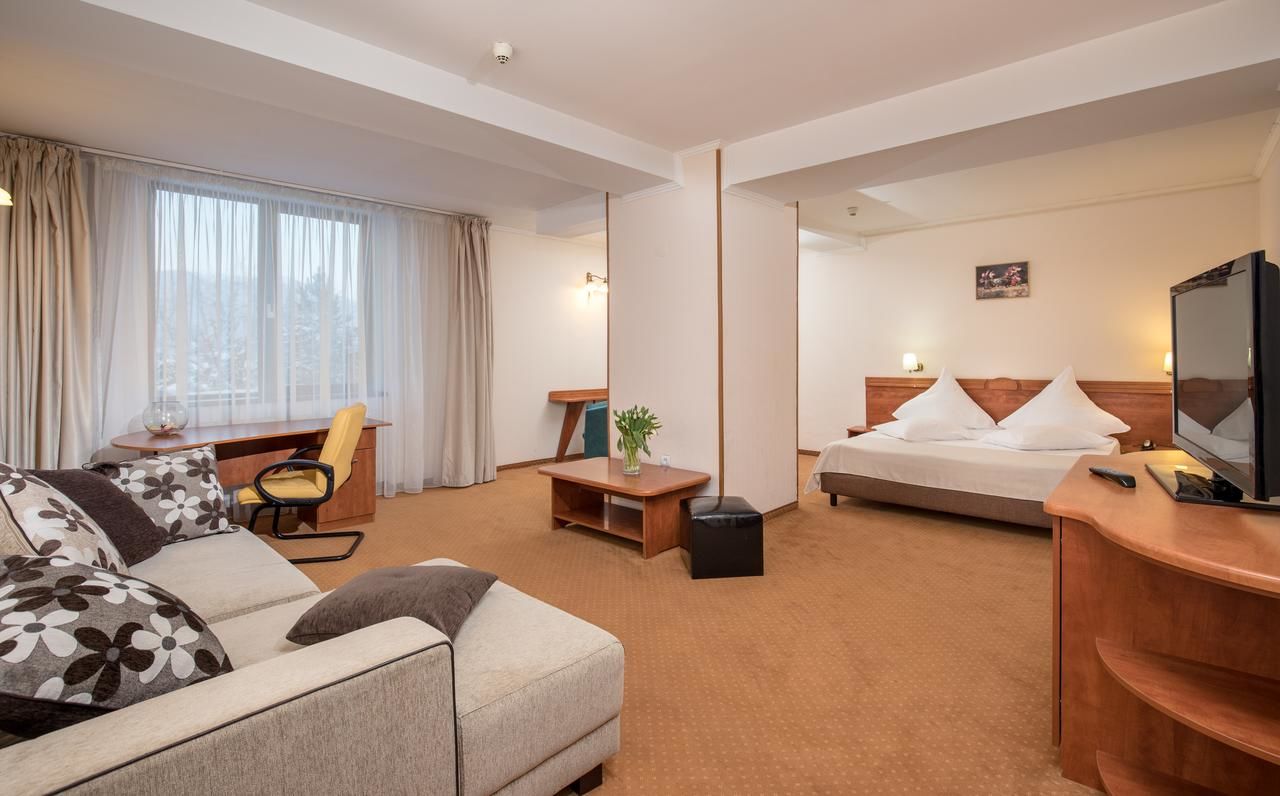 Отель Hotel Rozmarin Предял-7