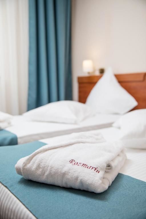 Отель Hotel Rozmarin Предял-50