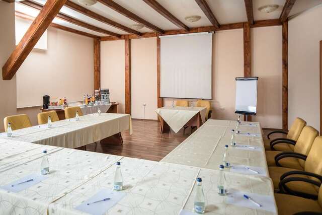 Отель Hotel Rozmarin Предял-27