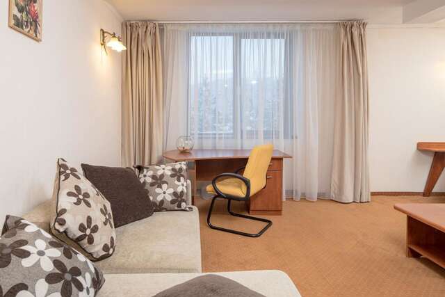 Отель Hotel Rozmarin Предял-5