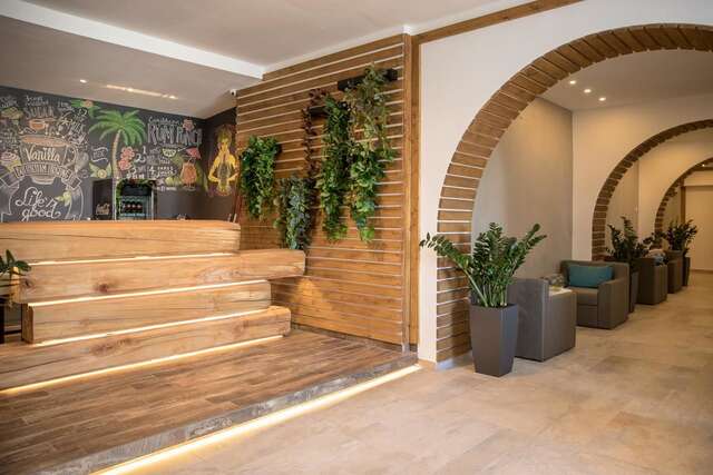 Отель Hotel Rozmarin Предял-45