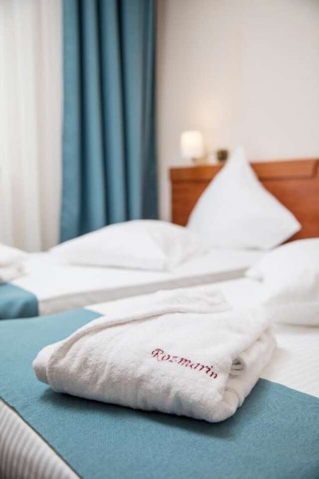 Отель Hotel Rozmarin Предял-49